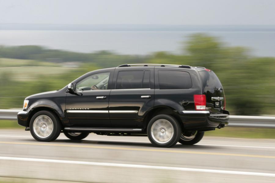  Chrysler Aspen Limited 2007 года  (фото 43 из 91)